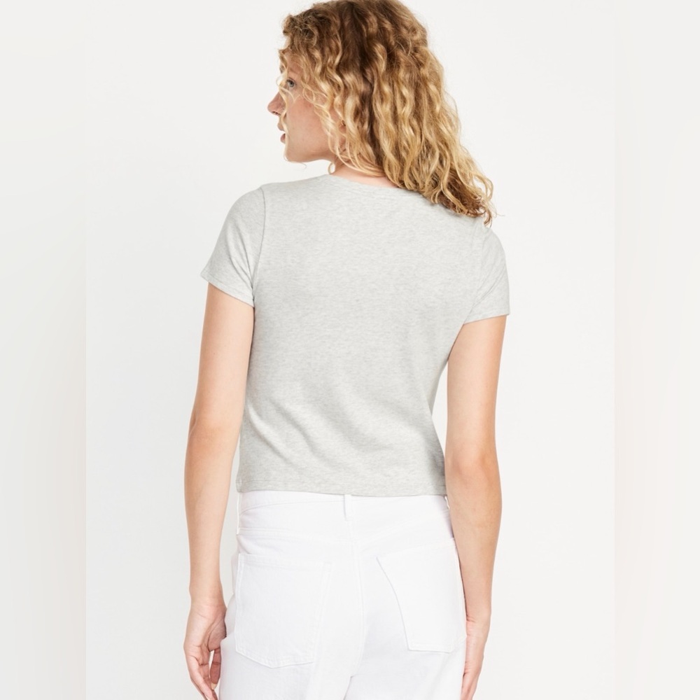 Old Navy - Bestee Crew Neck T-Shirt - Picture 2 of 10